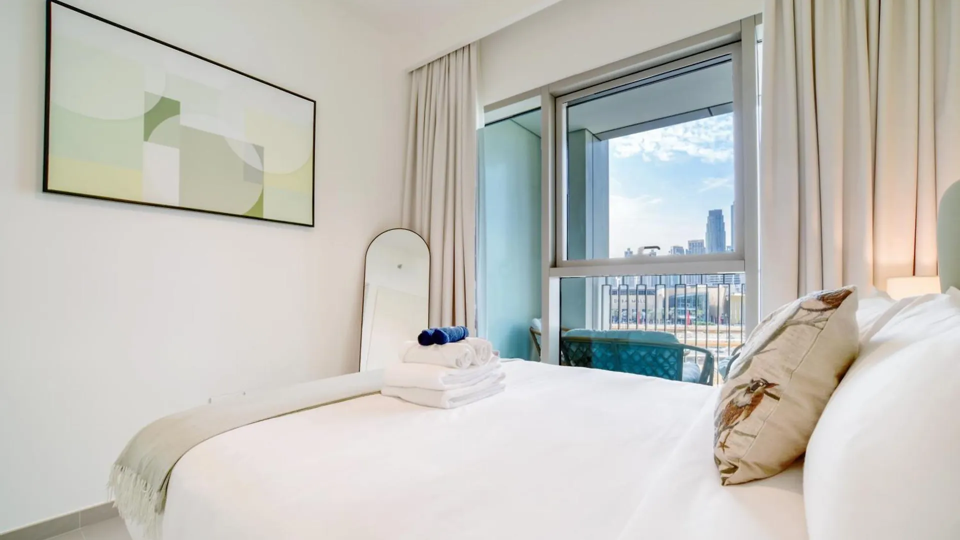 Downtown - 2Br Apartment With Burj Khalifa View Dubai